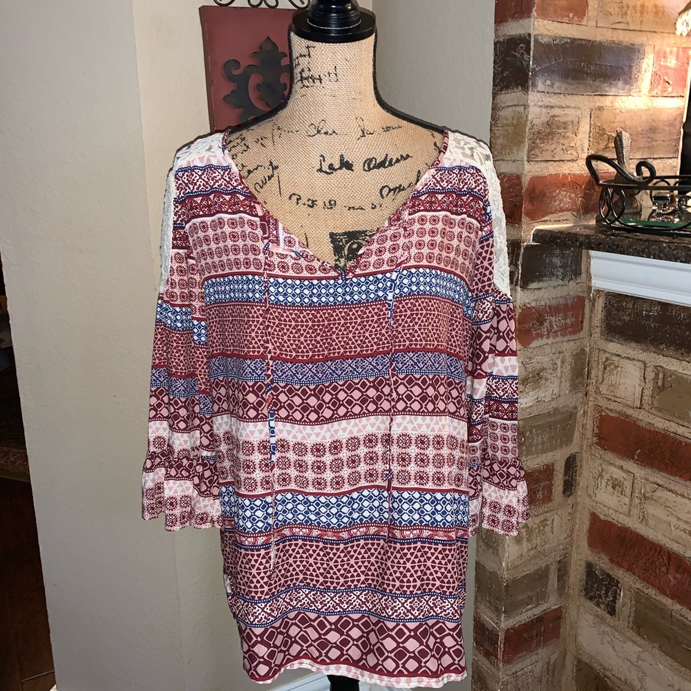 🌺 Boho Style Detailed Top - Picture 2 of 8